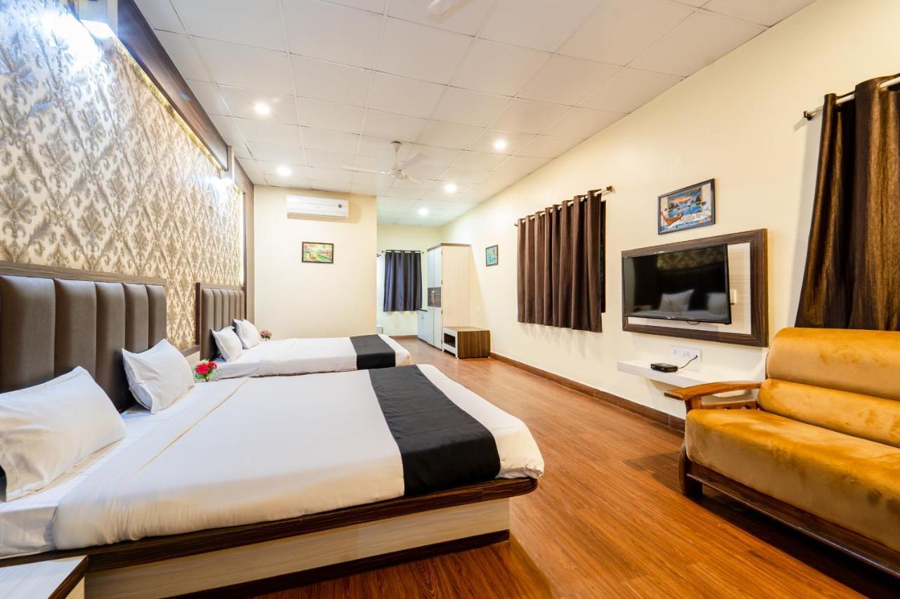 Narmada Hills Resort Godarpura Esterno foto