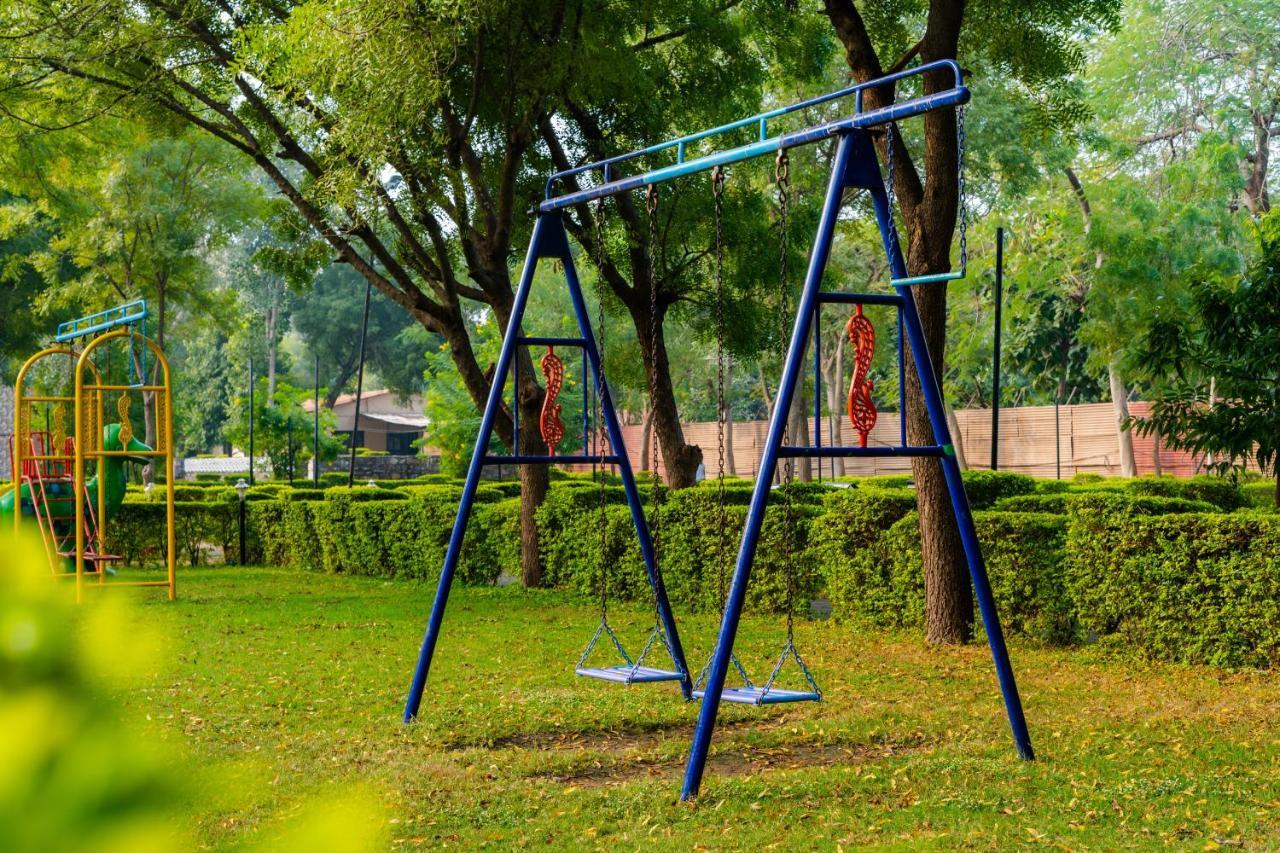 Narmada Hills Resort Godarpura Esterno foto