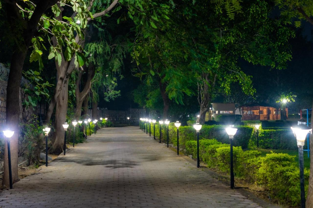 Narmada Hills Resort Godarpura Esterno foto