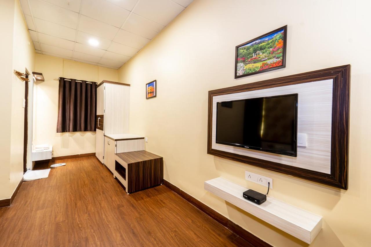Narmada Hills Resort Godarpura Esterno foto
