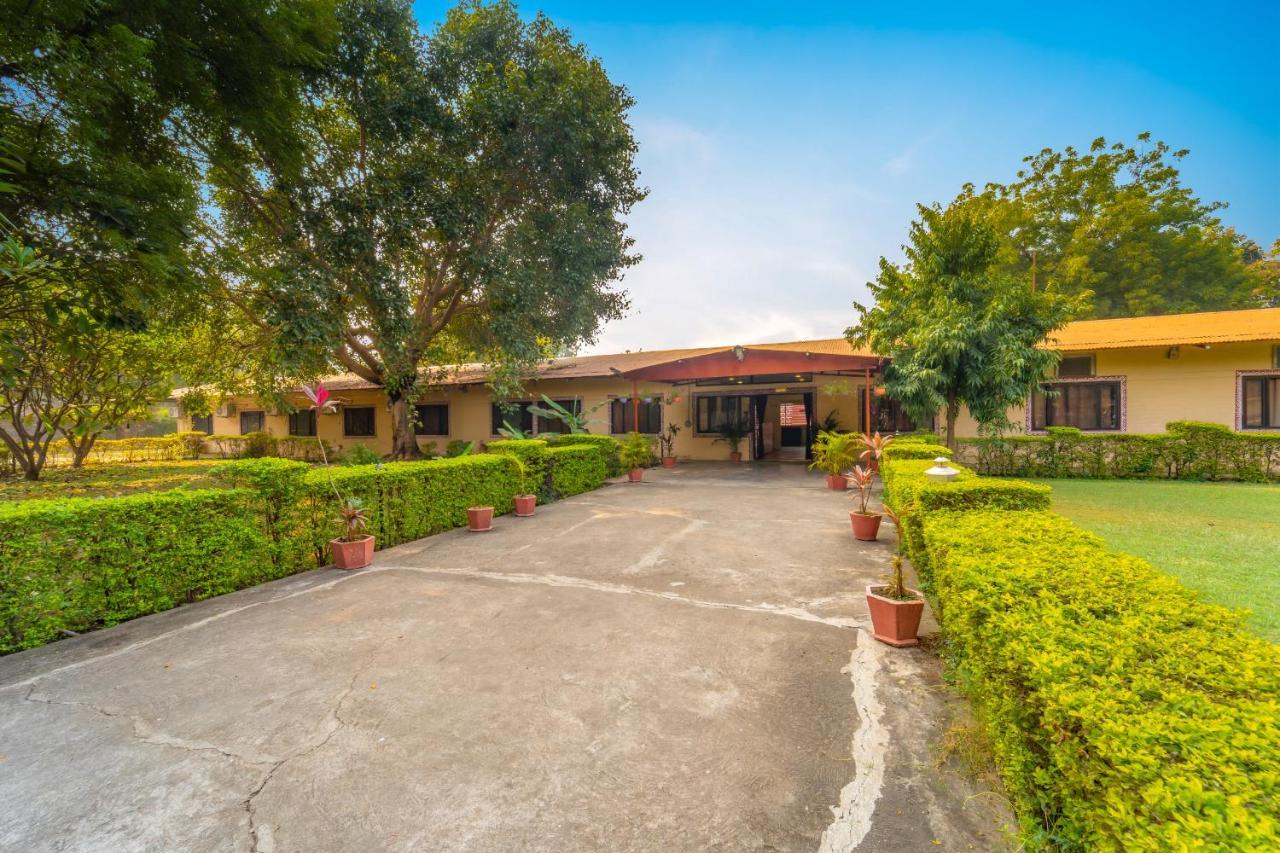 Narmada Hills Resort Godarpura Esterno foto